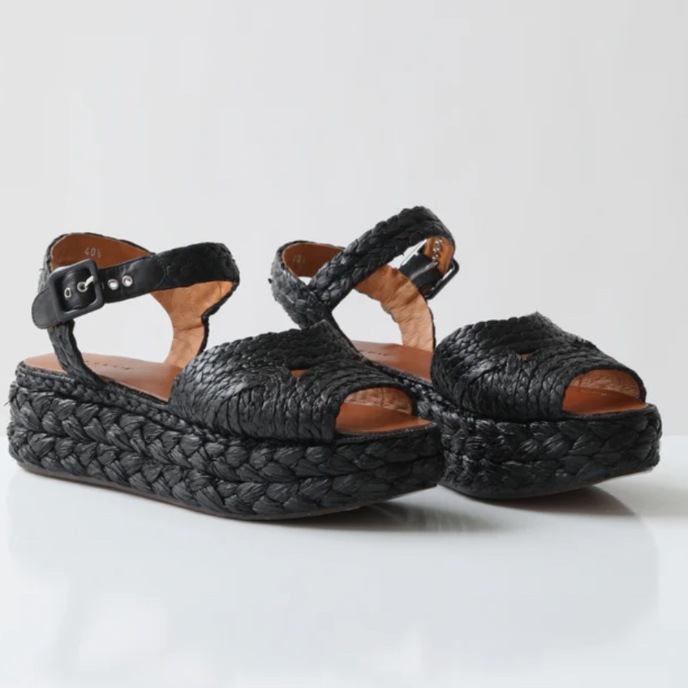Robert Clergerie 39.5 Black Platform Raffia Sandals